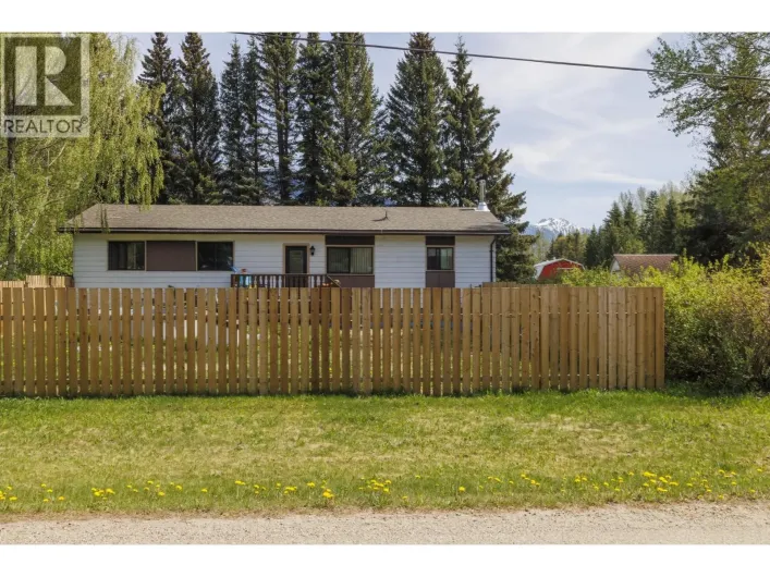 1090 DYKE ROAD, McBride