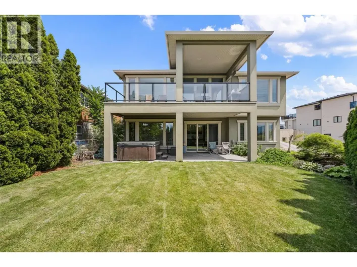 1090 Hume Avenue, Kelowna