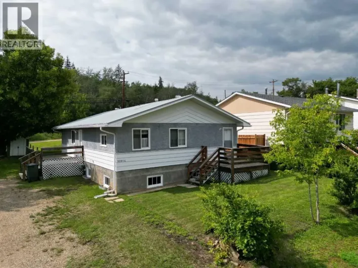 10914 90 Street, Peace River