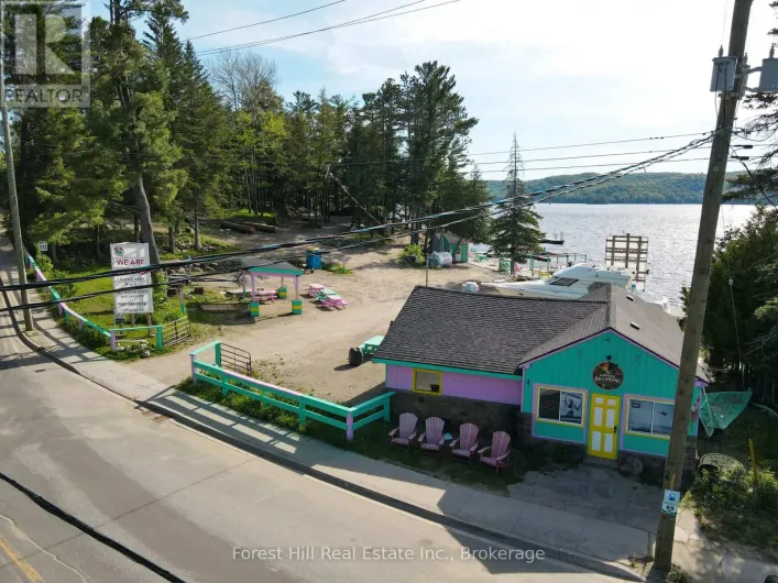 1092 MAIN STREET, Lake of Bays