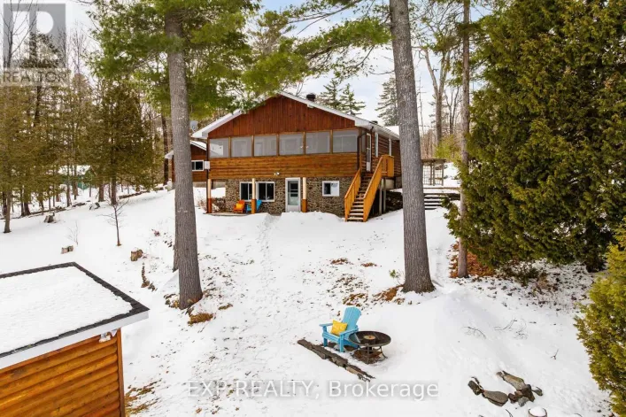 1094 SNYE ROAD, Lanark Highlands