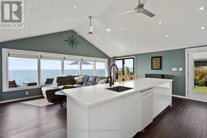 10959 LAKESHORE ROAD, Wainfleet