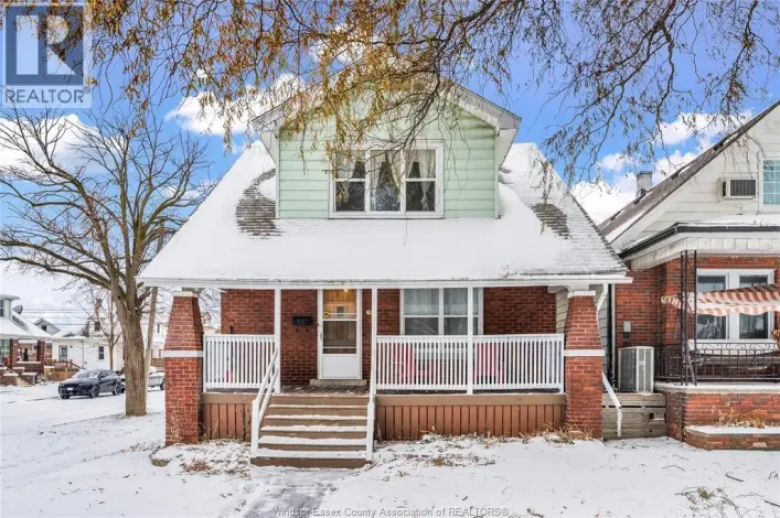 1097 Moy AVENUE, Windsor