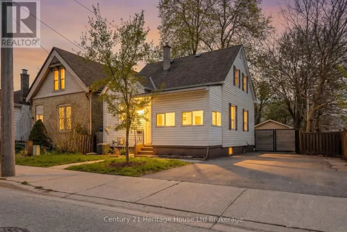 1098 FRANCES STREET, London East
