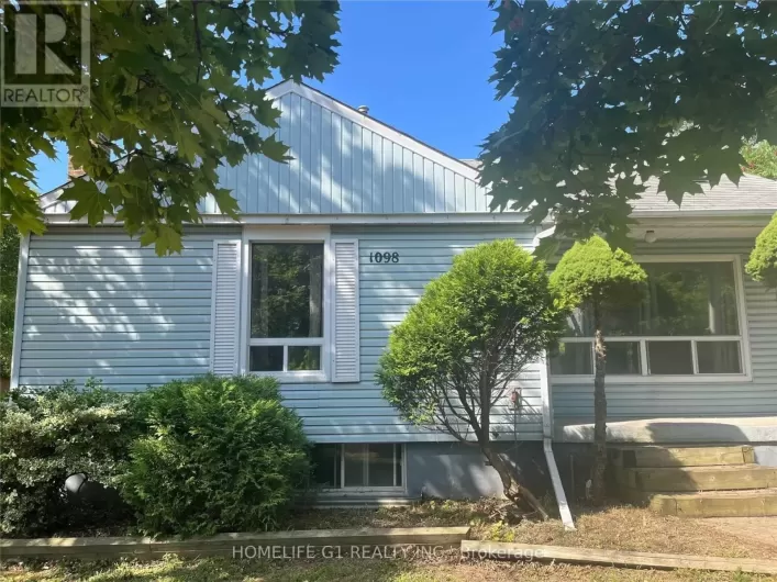 1098 KENT AVENUE, Oakville