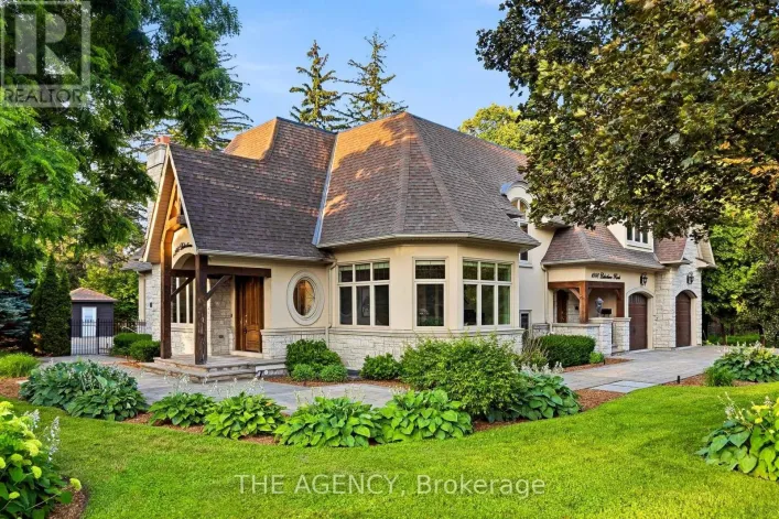 1098 LAKESHORE ROAD W, Oakville