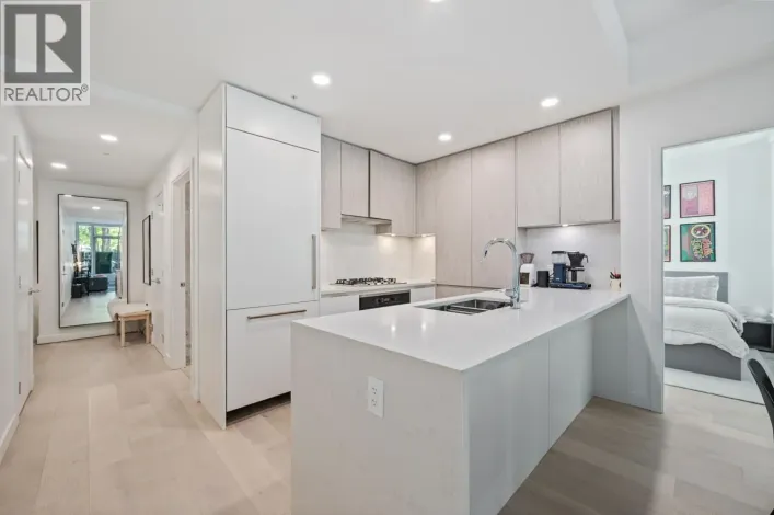 10X 4240 CAMBIE STREET, Vancouver