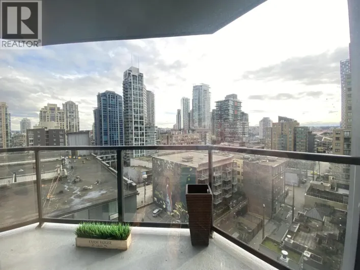 10XX 1212 HOWE STREET, Vancouver