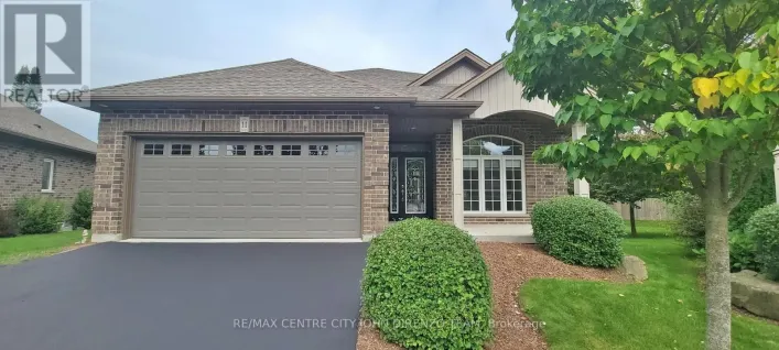 11 - 1 VINEDEN DRIVE, Central Elgin