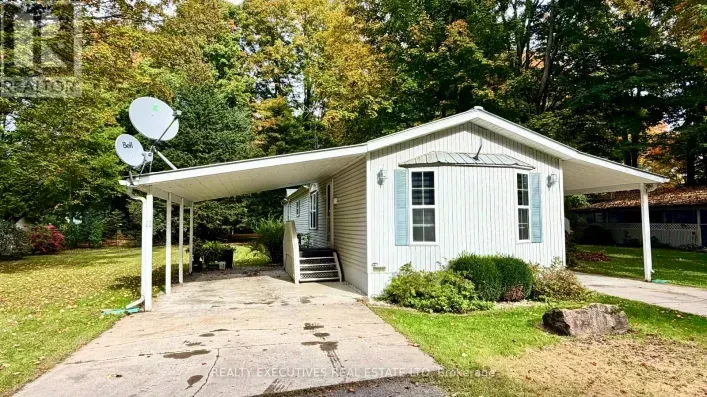 11 - 10146 COUNTY 43 ROAD, North Dundas