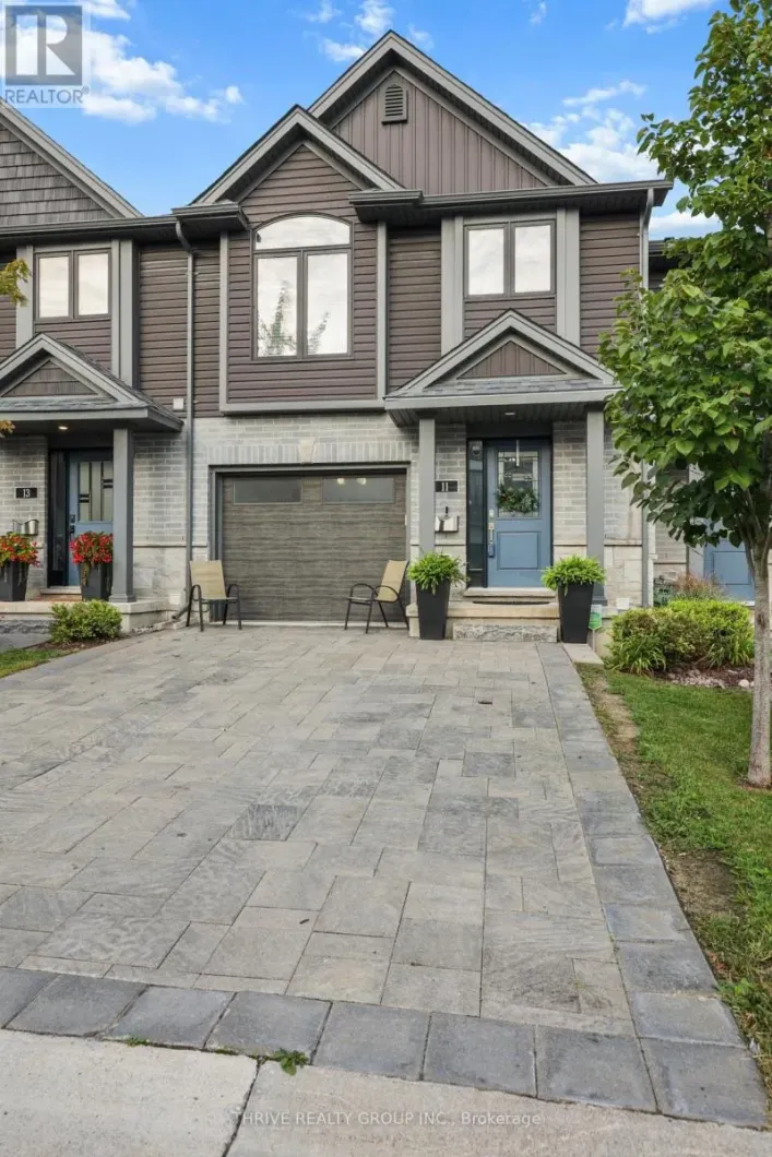 11 - 1110 MEADOWLARK RIDGE, London South