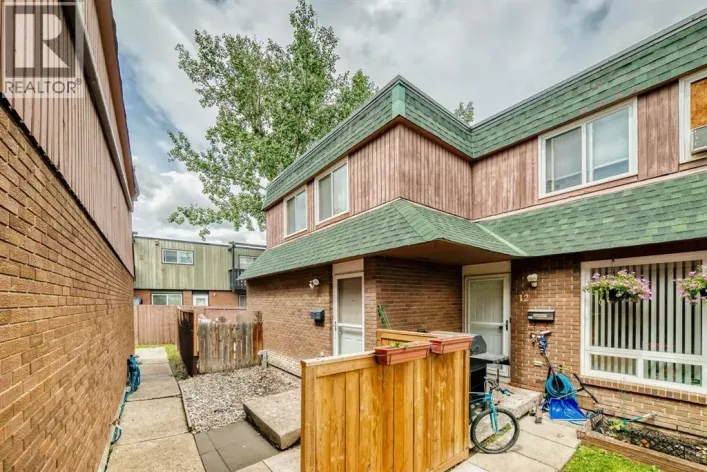 11, 11240 6 Street SW, Calgary