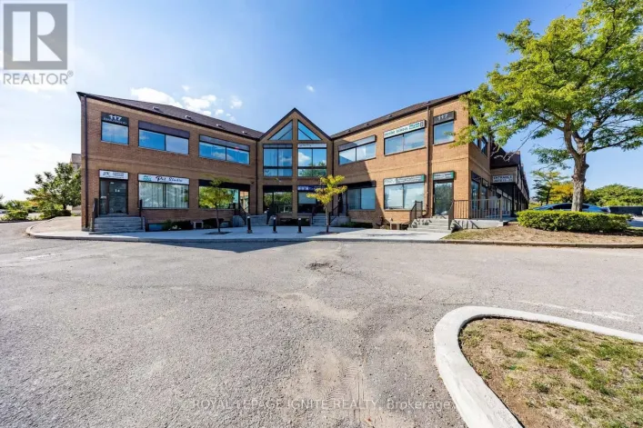 11 - 117 RINGWOOD DRIVE, Whitchurch-Stouffville