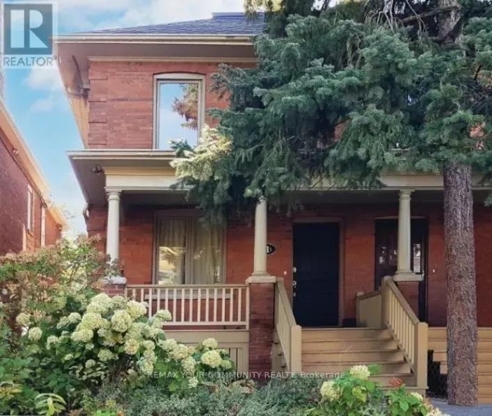 11 1/2 SPARKHALL AVENUE, Toronto