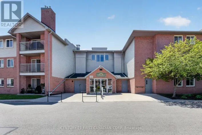 11 - 136 CONWAY DRIVE, London South