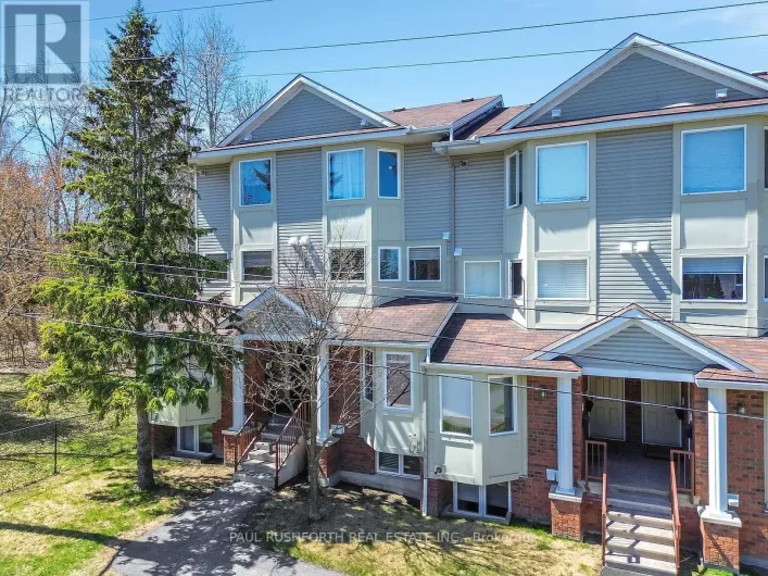 11 - 1400 WILDBERRY COURT, Ottawa