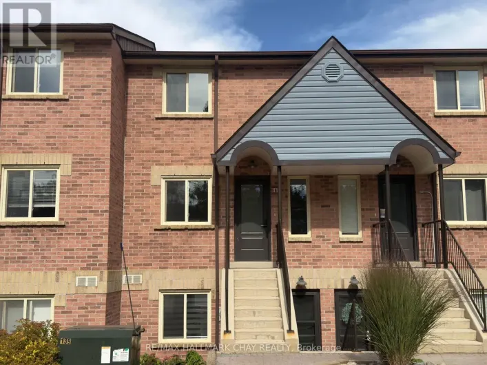 11 - 142 ECCLESTONE DRIVE, Bracebridge
