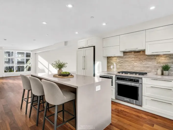 11 14820 BUENA VISTA AVENUE, White Rock