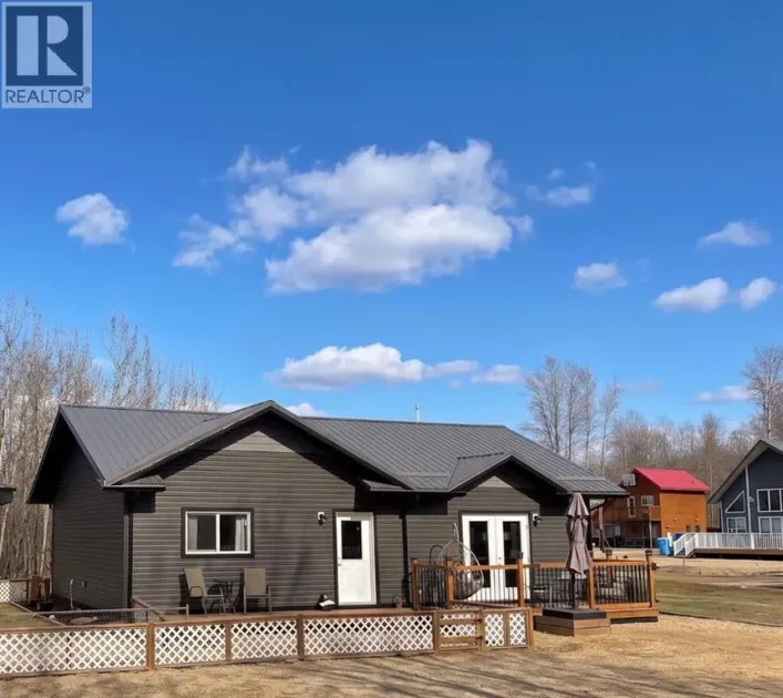 11, 160 Peace River Avenue, Joussard