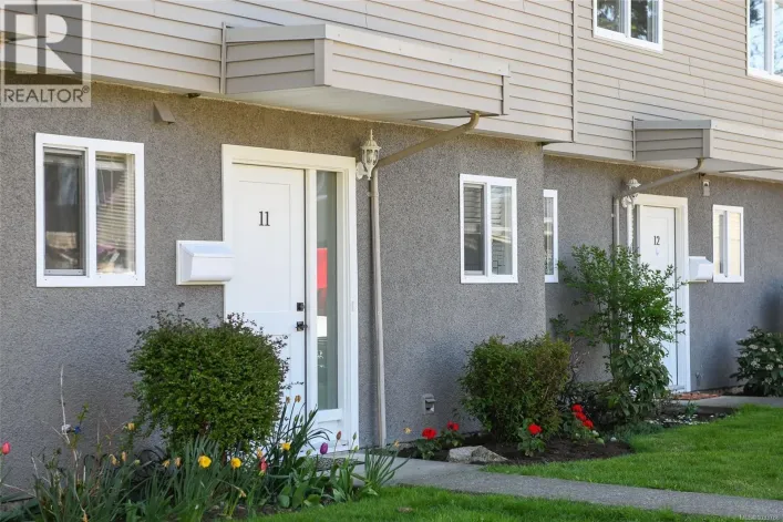 11 1720 13th St, Courtenay