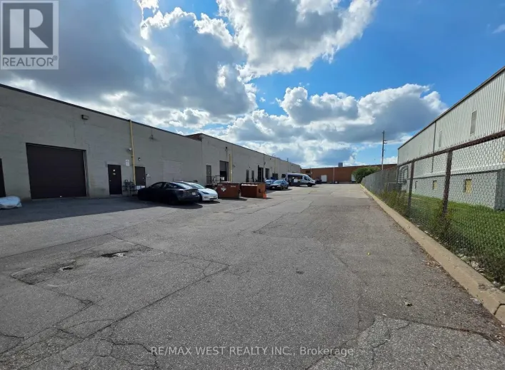 11 - 2104 HWY 7 ROAD, Vaughan