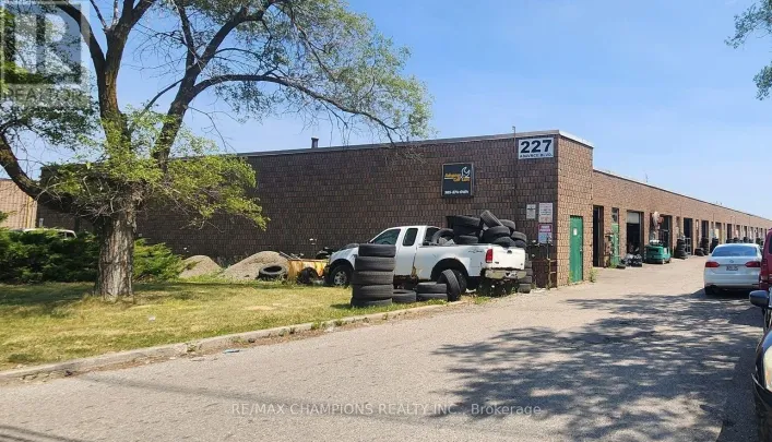 11 - 227 ADVANCE BOULEVARD, Brampton