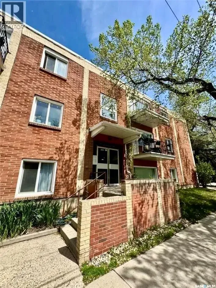 Apartment for sale: 11 2320 13TH AVENUE, Regina