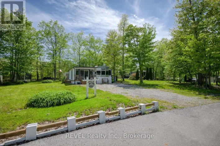 11 - 2325 VICTORIA AVENUE, Pelham