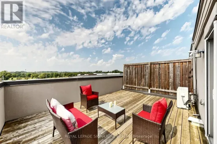 11 - 2441 GREENWICH DRIVE, Oakville
