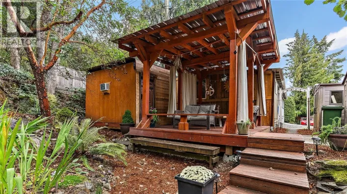 11 2587 Selwyn Rd, Langford