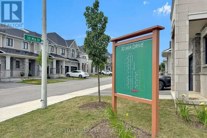11 - 30 MIA DRIVE, Hamilton
