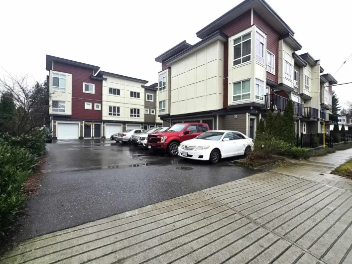 11 32138 GEORGE FERGUSON WAY, Abbotsford