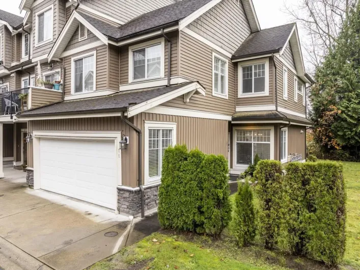 11 32792 LIGHTBODY COURT, Mission