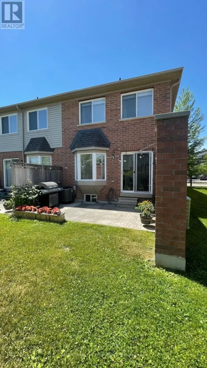 Row / Townhouse for rent: 11 - 5255 PALMETTO PLACE, Mississauga