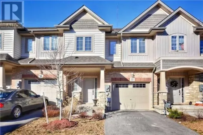 11 - 7 LAKELAWN ROAD, Grimsby