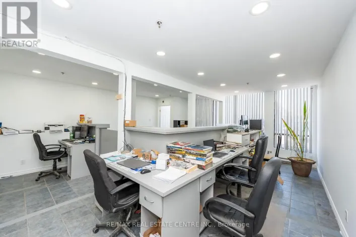 11 - 7171 TORBRAM ROAD, Mississauga