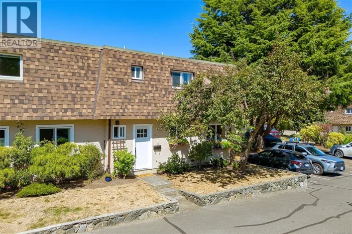 11 7675 East Saanich Rd, Central Saanich