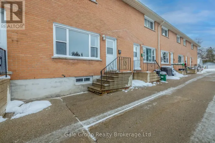 11 - 78 BEE STREET, Woodstock