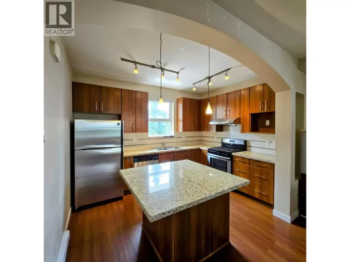 11 9333 FERNDALE ROAD, Richmond