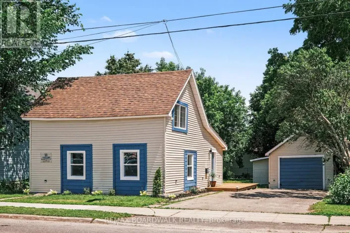 11 ABBOTT STREET S, Smiths Falls