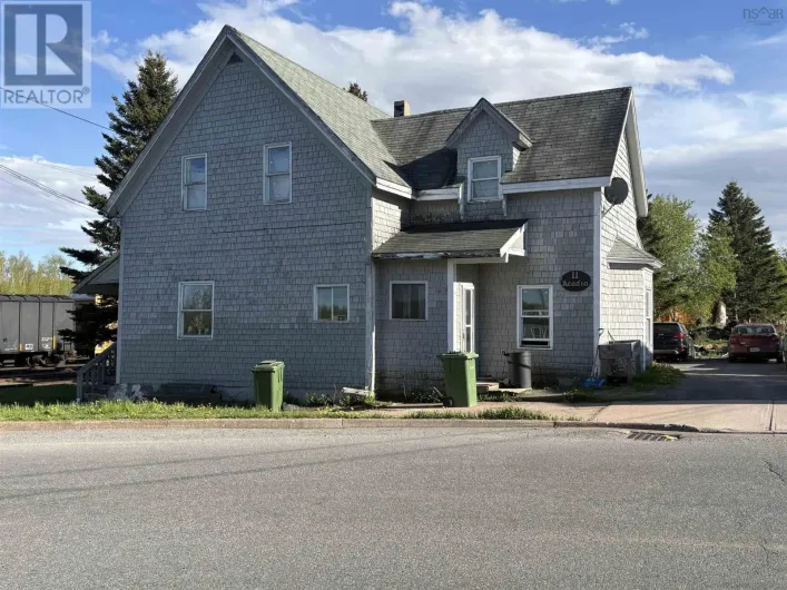 11 Acadia Avenue, Stellarton