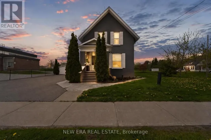 11 ALBERT STREET N, Kawartha Lakes