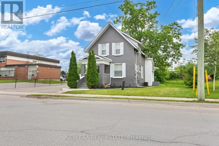 11 ALBERT STREET N, Kawartha Lakes