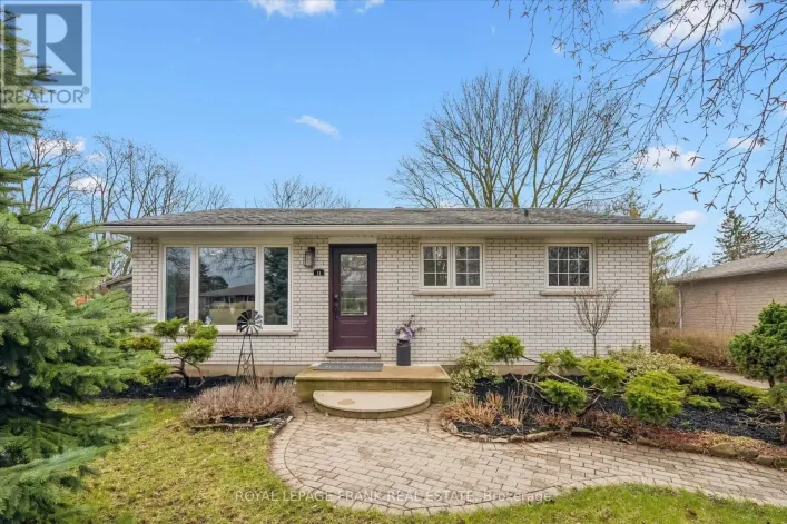 11 ARGYLE DRIVE, Guelph