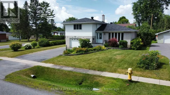 11 AULT DRIVE, South Stormont