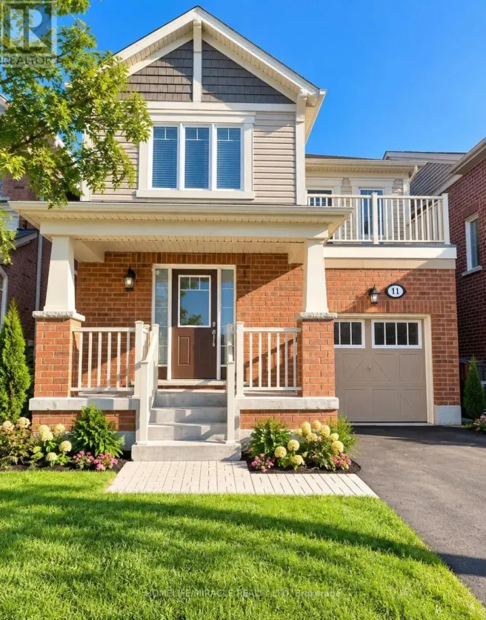 11 BANNISTER CRESCENT, Brampton