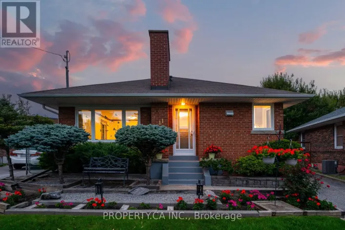 11 BARNSLEY COURT, Toronto
