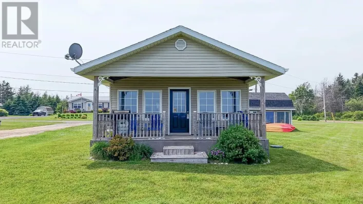11 Bay View Lane, Launching