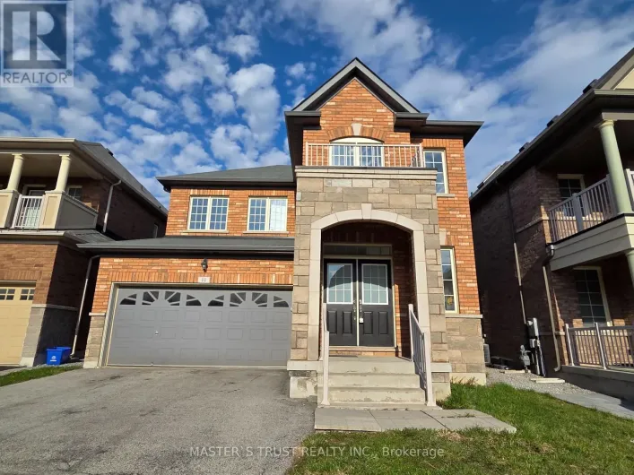 11 BEACON POINT STREET, Markham