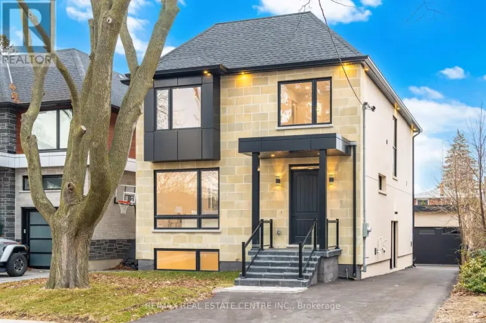 11 BENTLEY DRIVE, Toronto